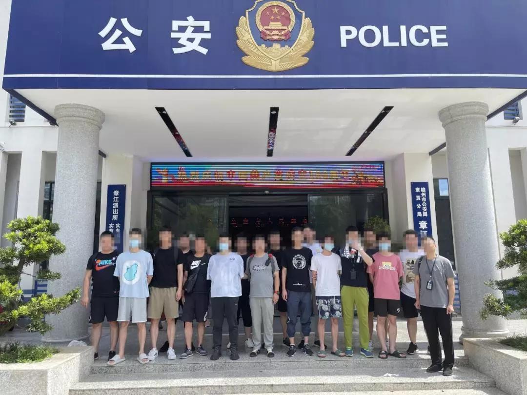 _十倍杠杆炒股_ 炒股平台诈骗配资 