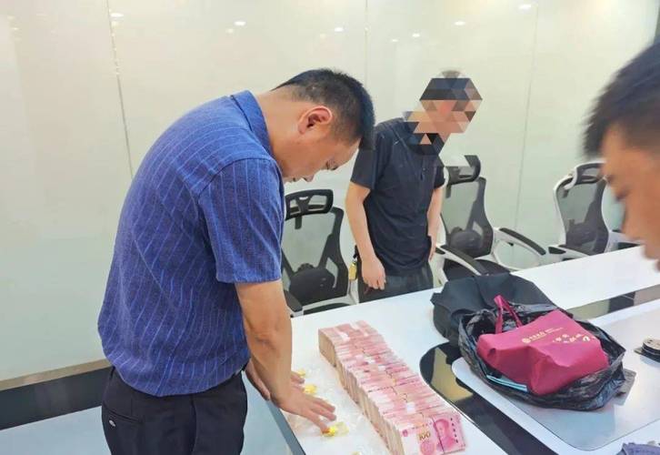 轻信老乡邻居配资炒股，福田钱某被骗 175 万元