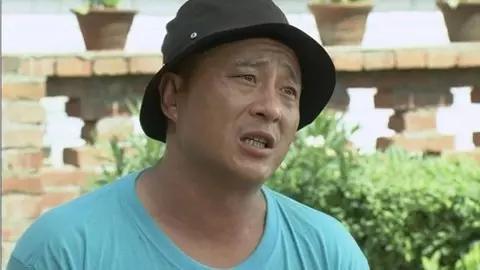 足浴小广告竟附带定增和配资服务，网友热议背后真相几何？