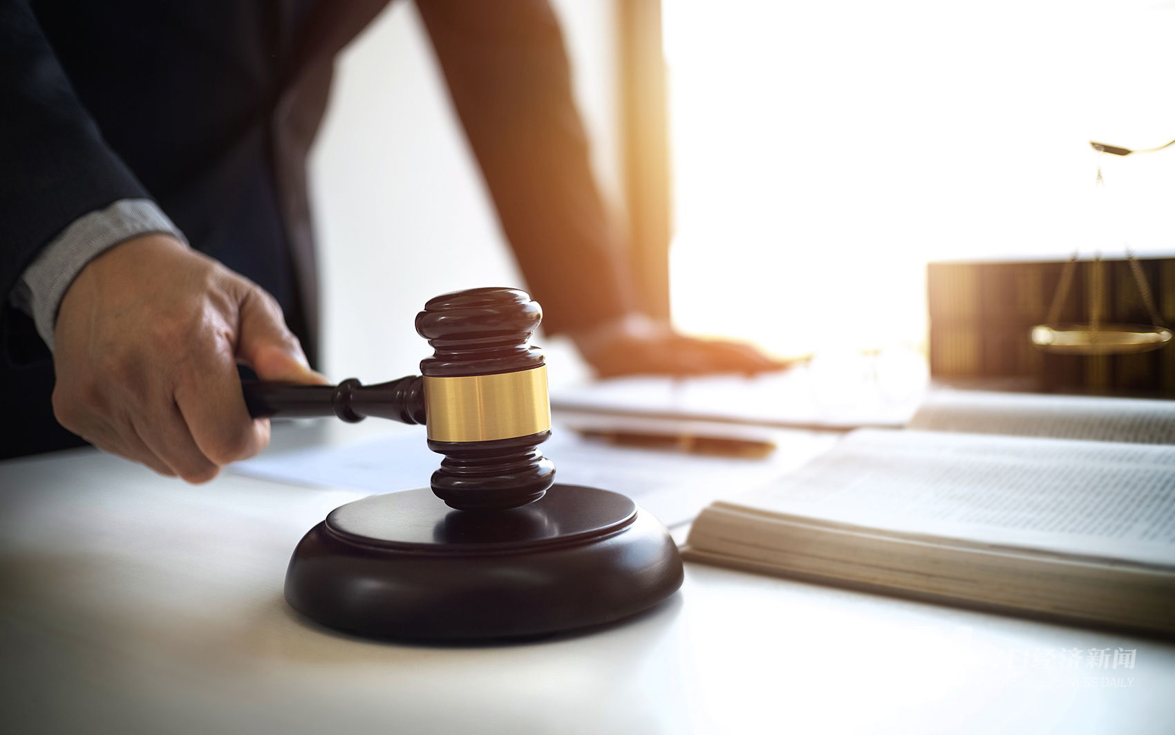 非法证券配资_操纵股票交易_龙辉配资