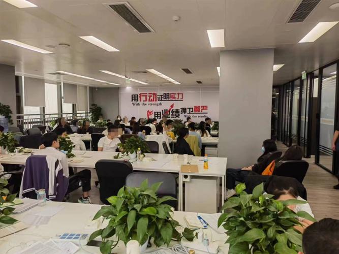 西安市公安局高新分局股票投资诈骗_市局网安支队打击网络配资平台_西安股票配资平台