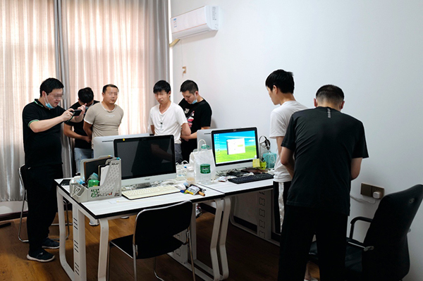 虚假股票平台诈骗_免费配资炒股_警方破获特大虚假股票平台诈骗案